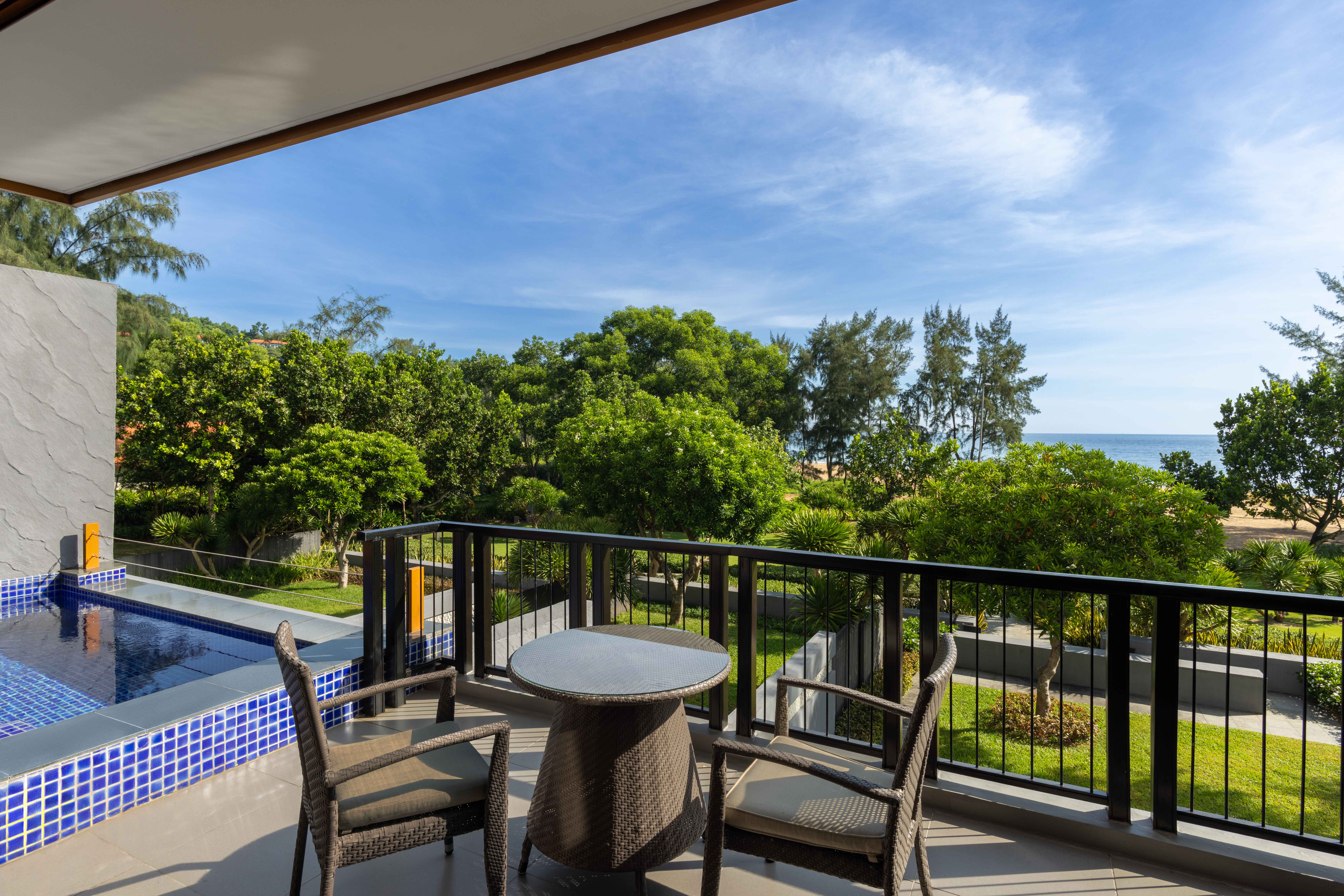 angsana lang co seaview junior pool suite